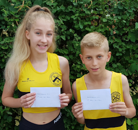 Junior Run winners Ellen Taylor and Adam Taylor